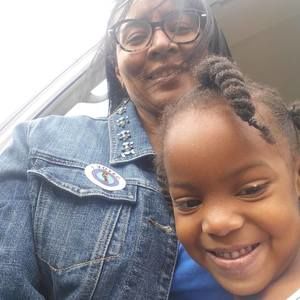 Meet your Posher, Yvette